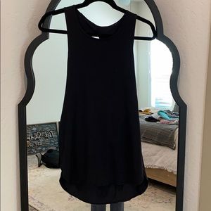 Black lululemon tank top